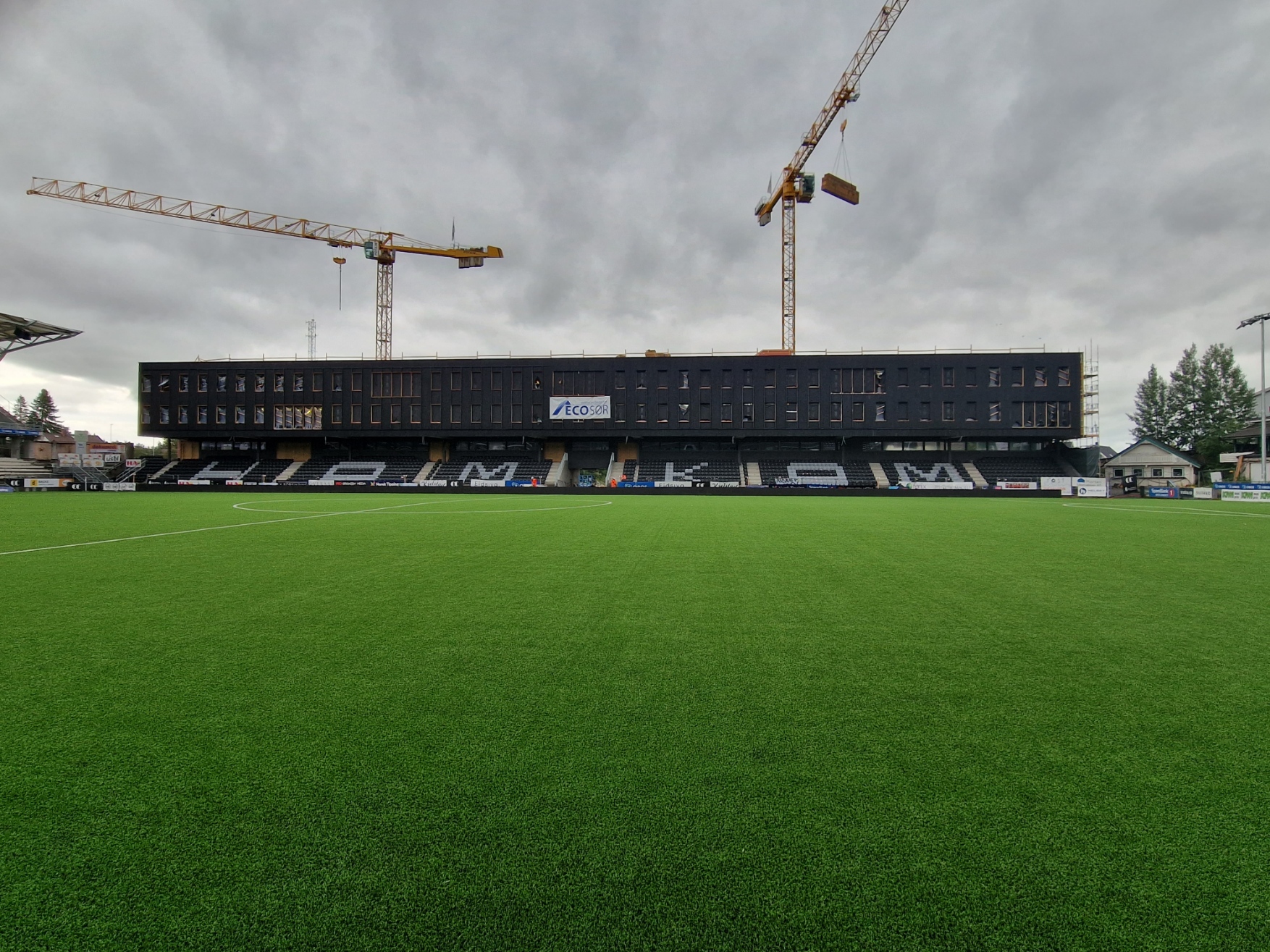 prosjekter-briskeby-stadion-tribune-oversikt-ecosor